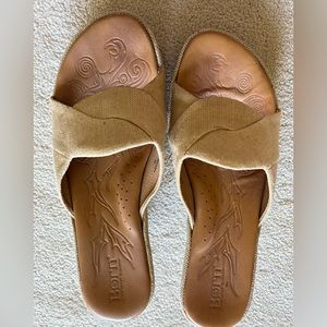 Born tan wedge sandal in size 7